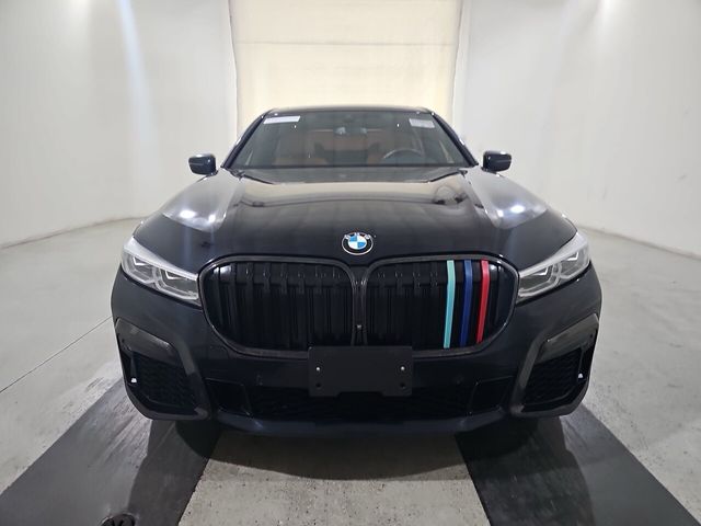 2022 BMW 7 Series 740i