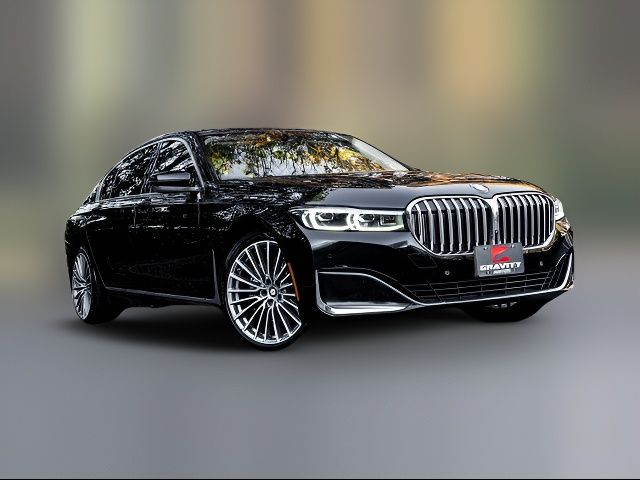 2022 BMW 7 Series 740i