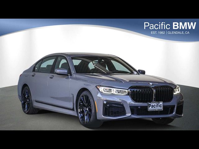 2022 BMW 7 Series 740i