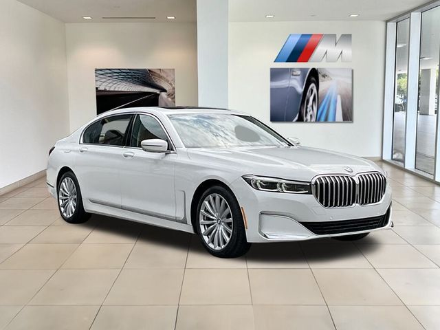 2022 BMW 7 Series 740i