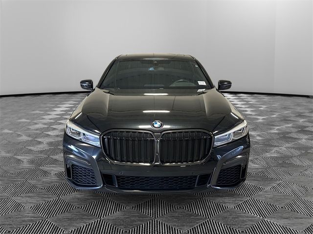 2022 BMW 7 Series 740i