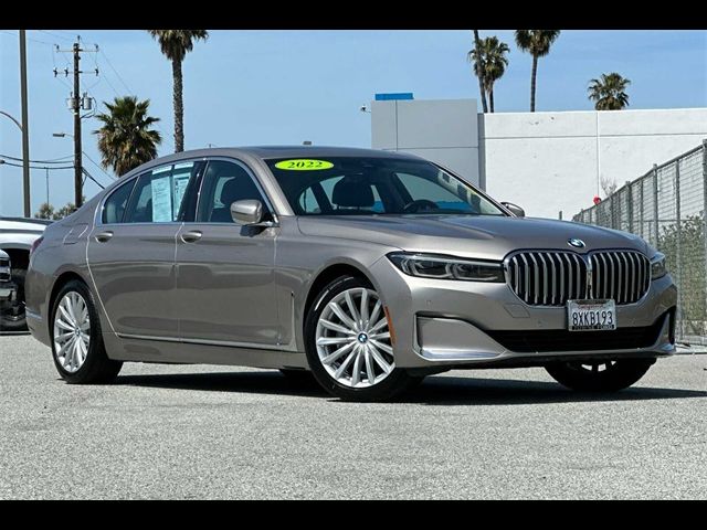 2022 BMW 7 Series 740i