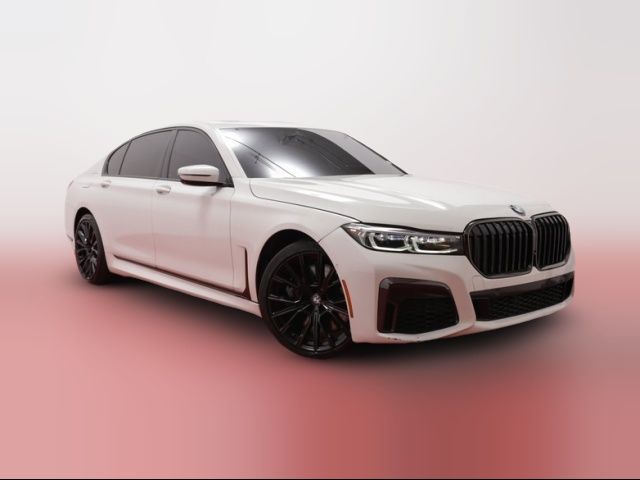 2022 BMW 7 Series 740i