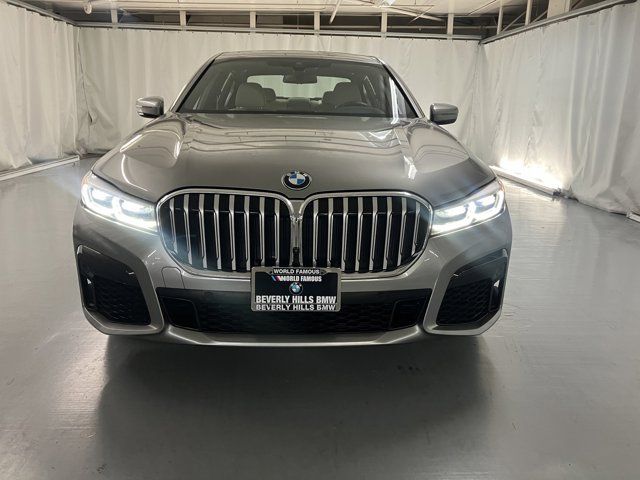 2022 BMW 7 Series 740i