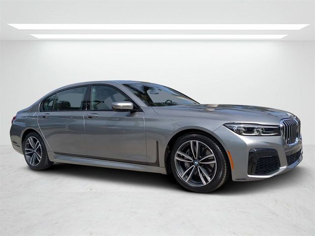 2022 BMW 7 Series 740i