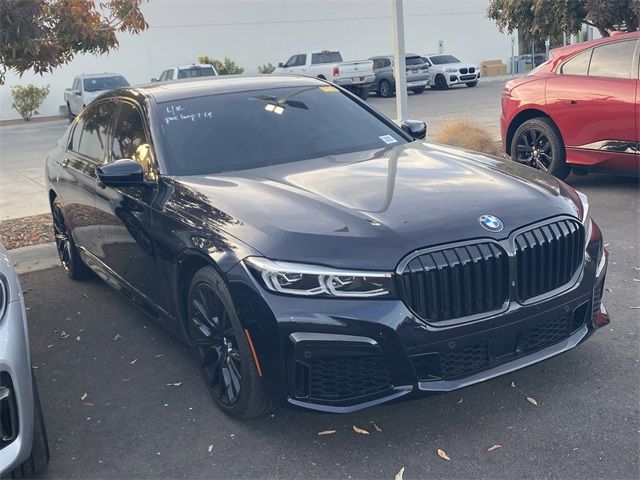 2022 BMW 7 Series 740i