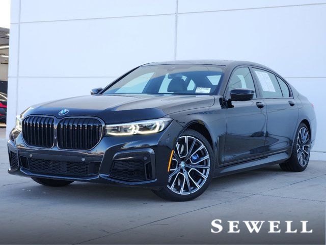 2022 BMW 7 Series 740i