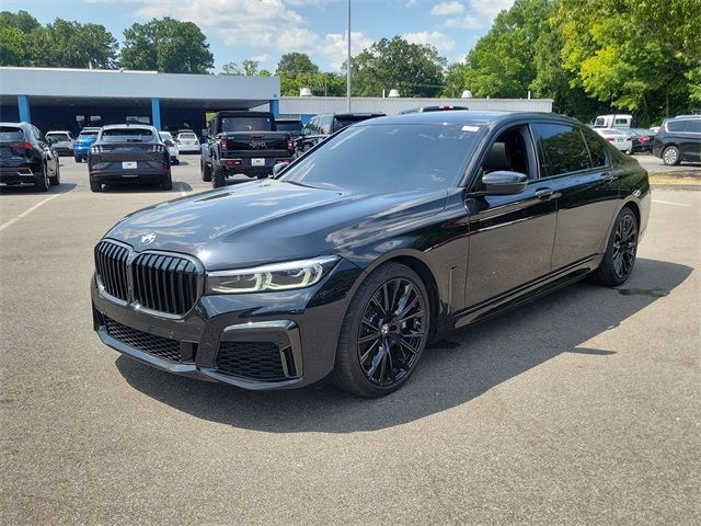 2022 BMW 7 Series 740i