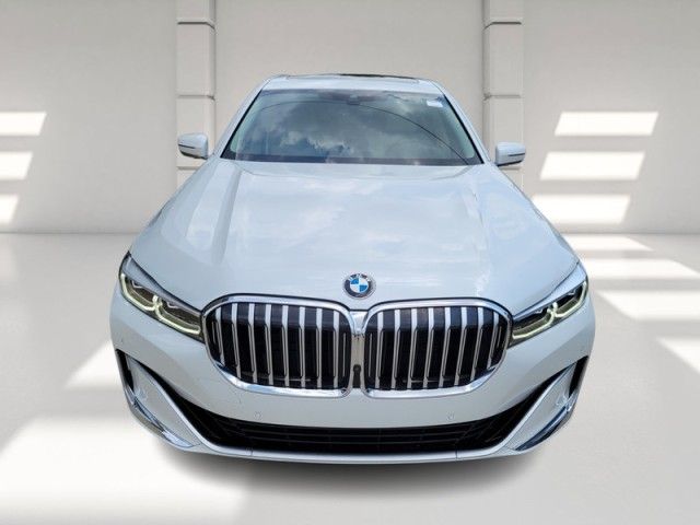 2022 BMW 7 Series 740i