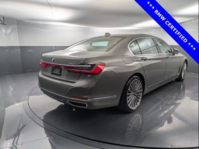 2022 BMW 7 Series 740i