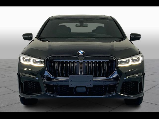 2022 BMW 7 Series 740i