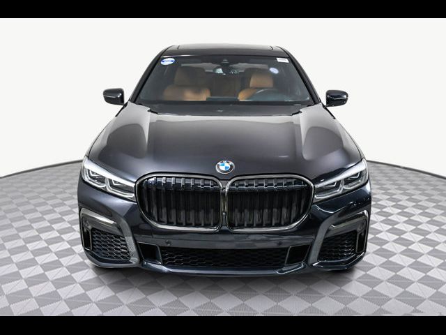 2022 BMW 7 Series 740i