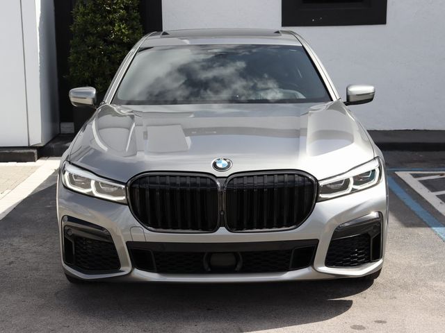 2022 BMW 7 Series 740i