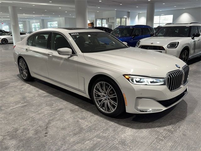 2022 BMW 7 Series 740i