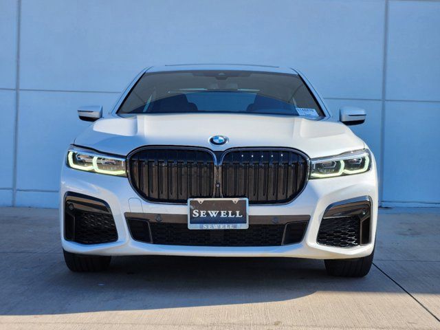 2022 BMW 7 Series 740i