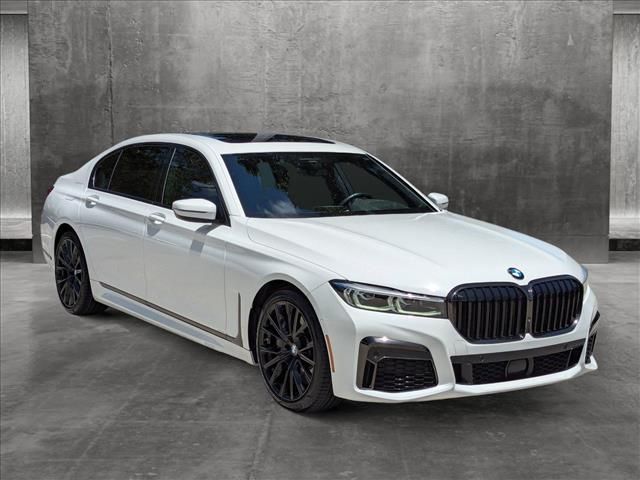 2022 BMW 7 Series 740i