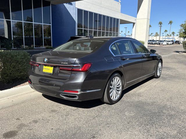 2022 BMW 7 Series 740i