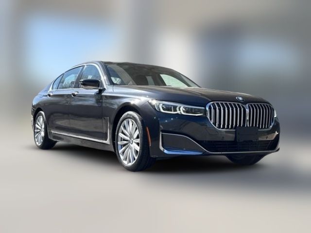 2022 BMW 7 Series 740i