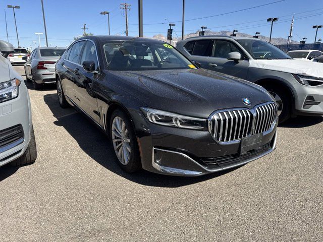 2022 BMW 7 Series 740i