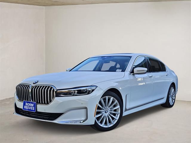 2022 BMW 7 Series 740i