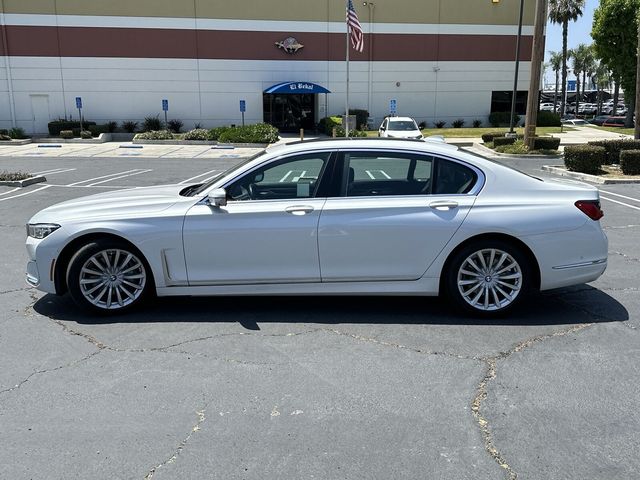 2022 BMW 7 Series 740i