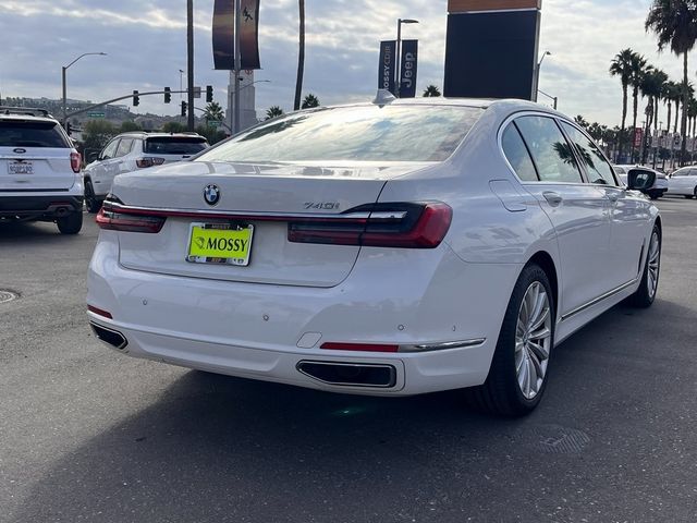 2022 BMW 7 Series 740i