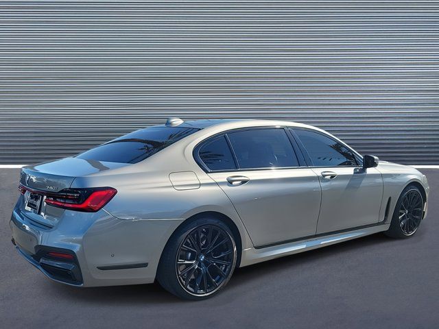 2022 BMW 7 Series 740i