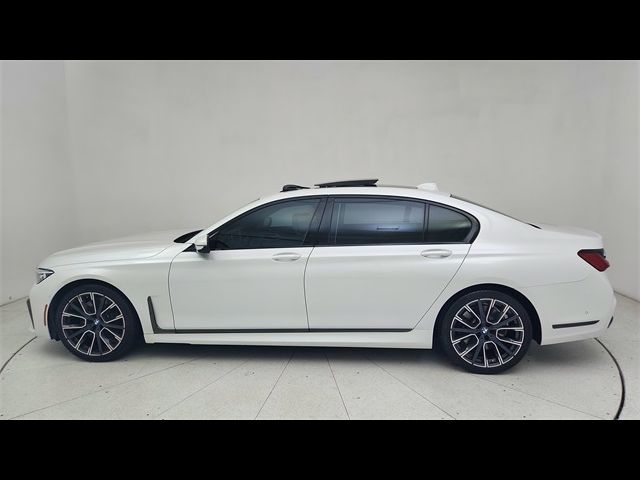 2022 BMW 7 Series 740i