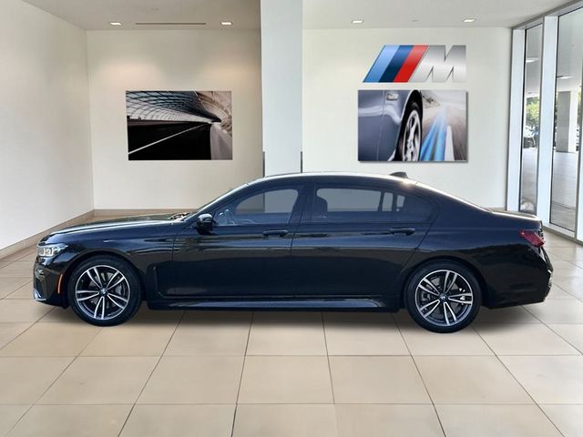 2022 BMW 7 Series 740i