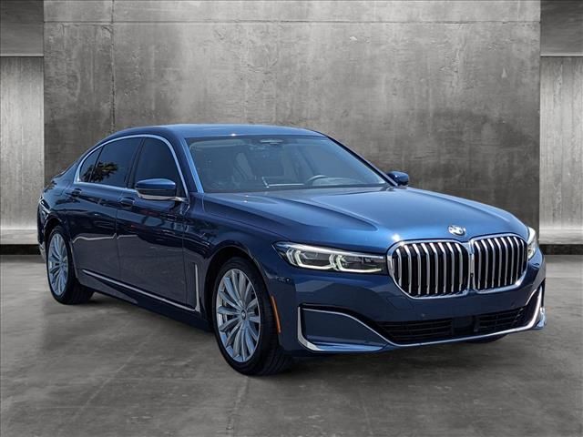 2022 BMW 7 Series 740i