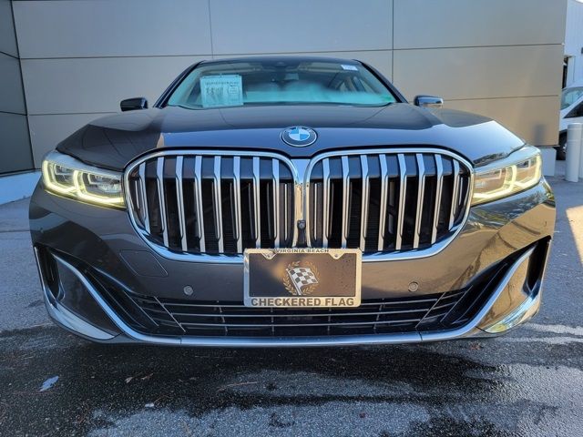 2022 BMW 7 Series 740i