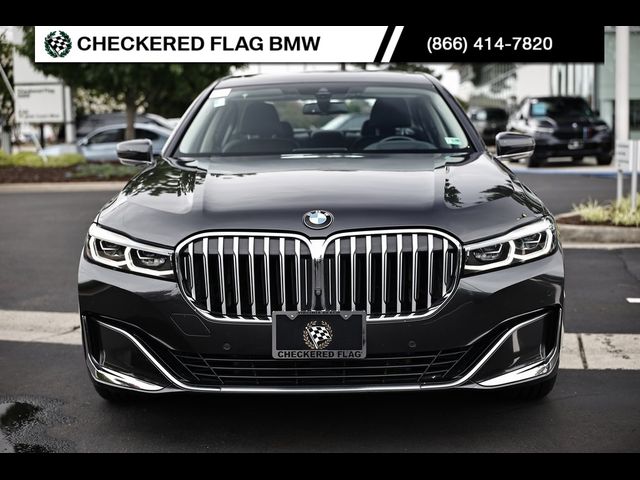 2022 BMW 7 Series 740i