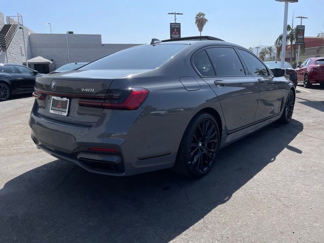 2022 BMW 7 Series 740i