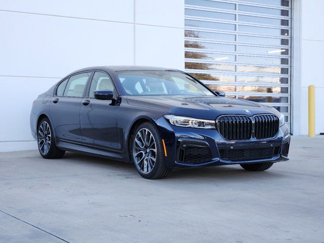 2022 BMW 7 Series 740i