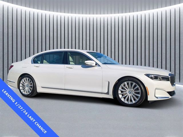 2022 BMW 7 Series 740i