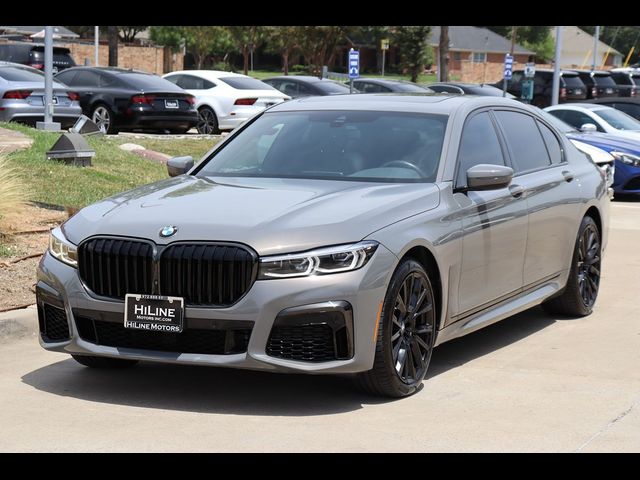 2022 BMW 7 Series 740i