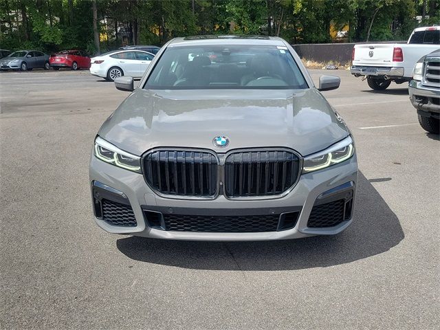 2022 BMW 7 Series 740i