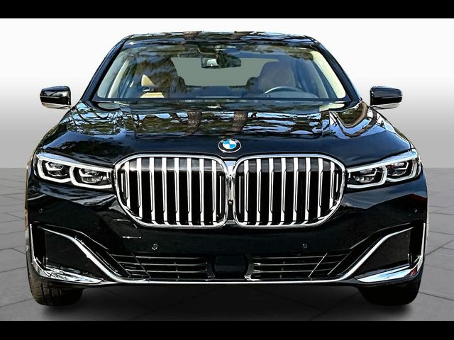 2022 BMW 7 Series 740i