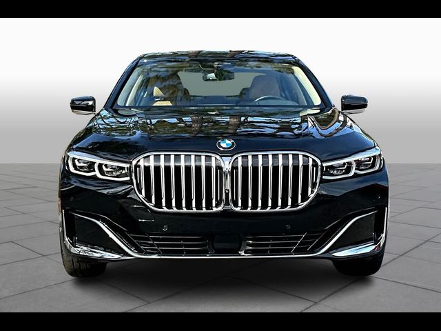 2022 BMW 7 Series 740i