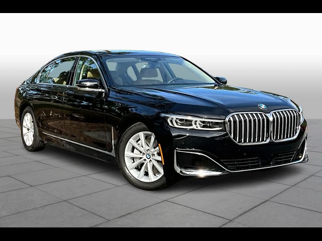 2022 BMW 7 Series 740i