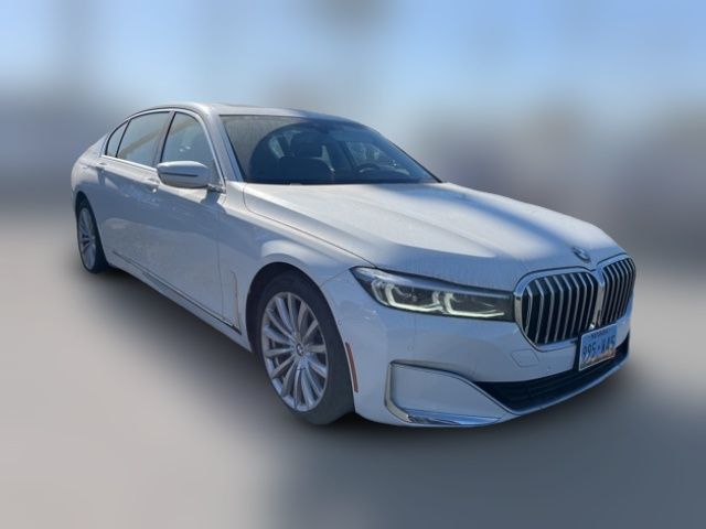 2022 BMW 7 Series 740i