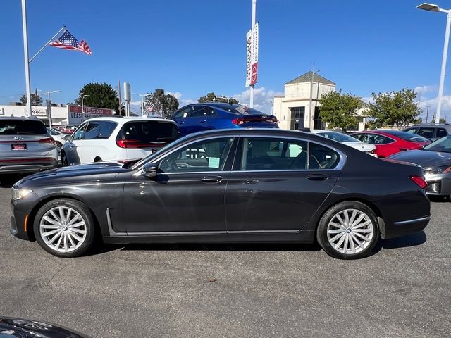 2022 BMW 7 Series 740i