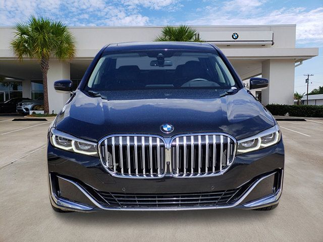 2022 BMW 7 Series 740i