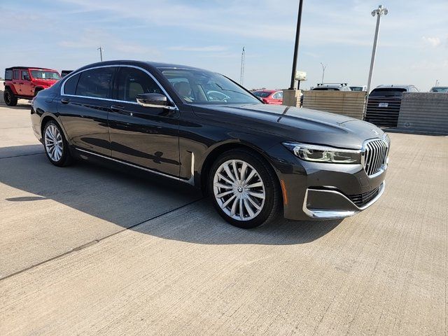 2022 BMW 7 Series 740i