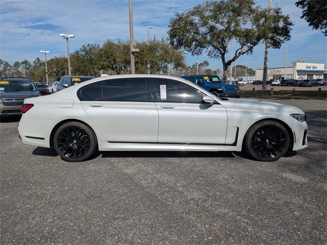 2022 BMW 7 Series 740i