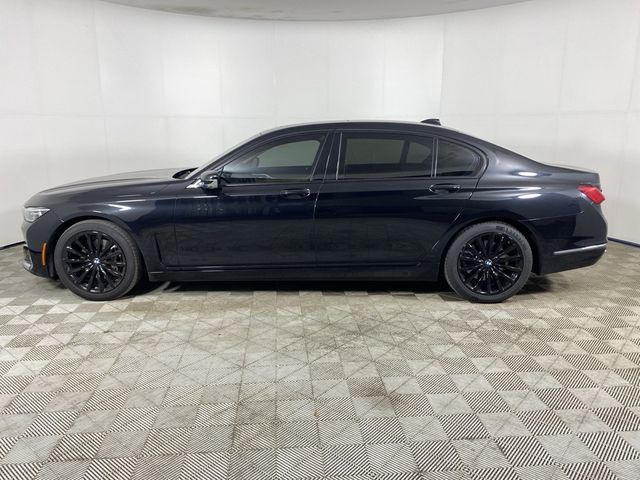 2022 BMW 7 Series 740i