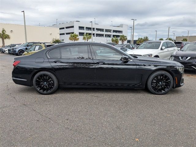 2022 BMW 7 Series 740i