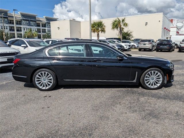 2022 BMW 7 Series 740i