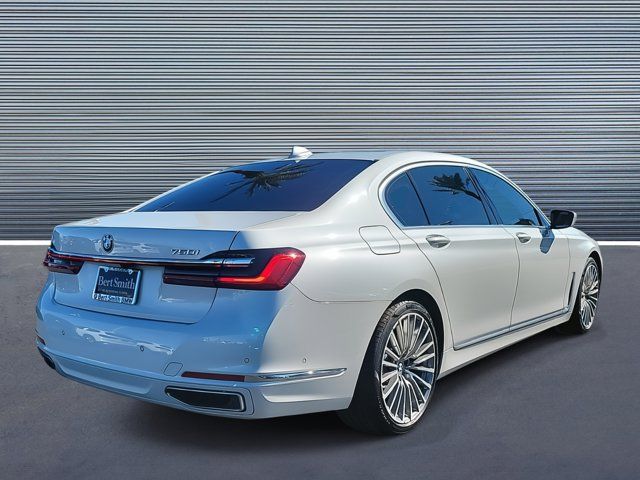 2022 BMW 7 Series 740i