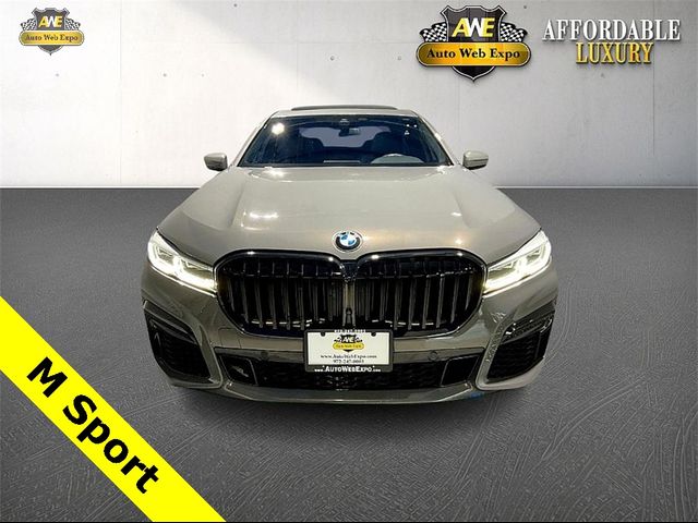 2022 BMW 7 Series 740i